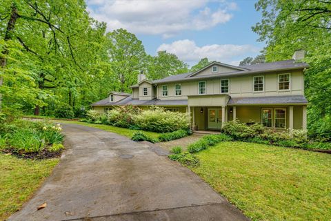 Photo of 6301 Forest Park Drive, Signal Mountain, TN 37377 (MLS # 1533828)