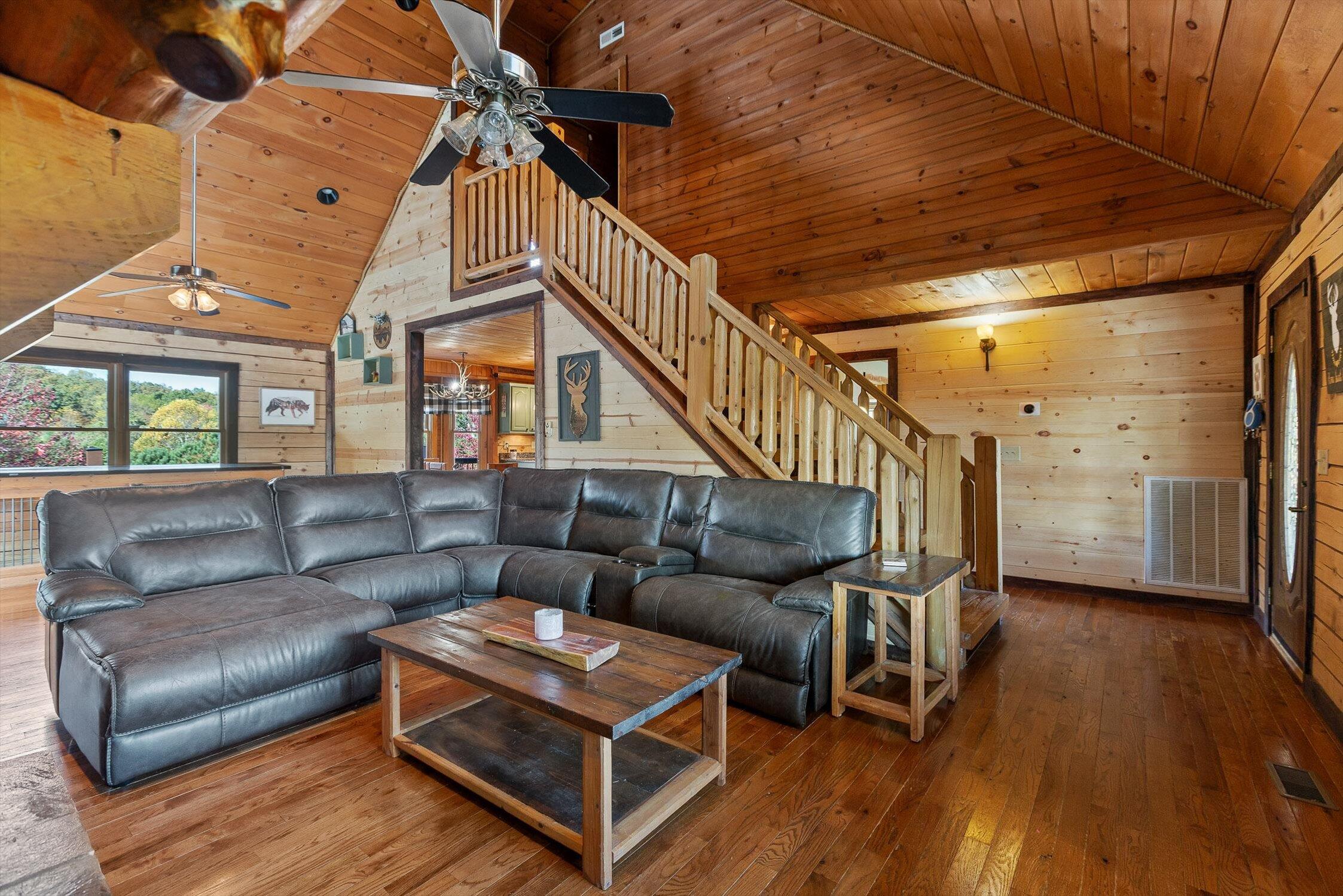 Ocoee, Tennessee 37361, United States, 3 Bedrooms Bedrooms, ,4 BathroomsBathrooms,Residential,Active,237932