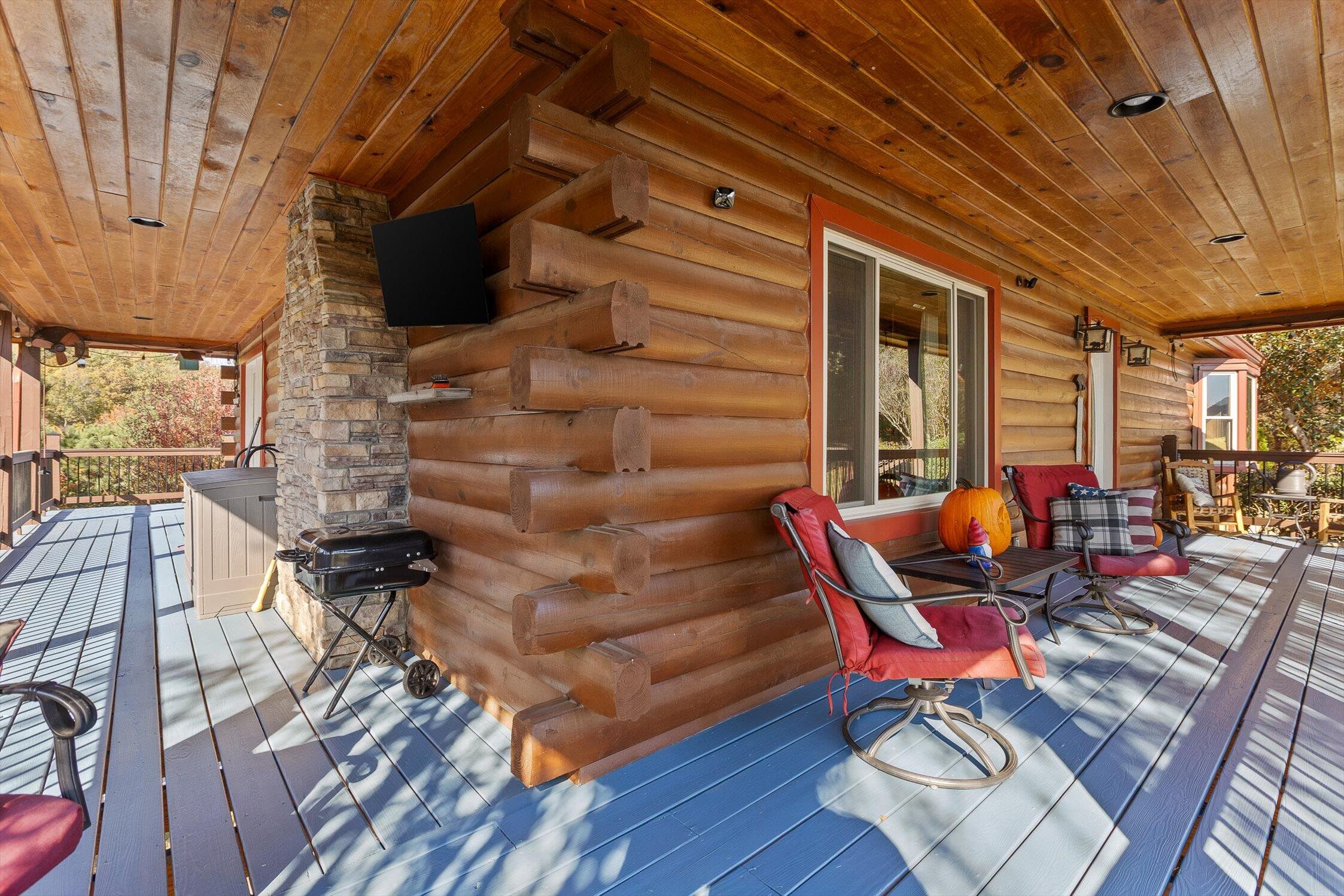 Ocoee, Tennessee 37361, United States, 3 Bedrooms Bedrooms, ,4 BathroomsBathrooms,Residential,Active,237932