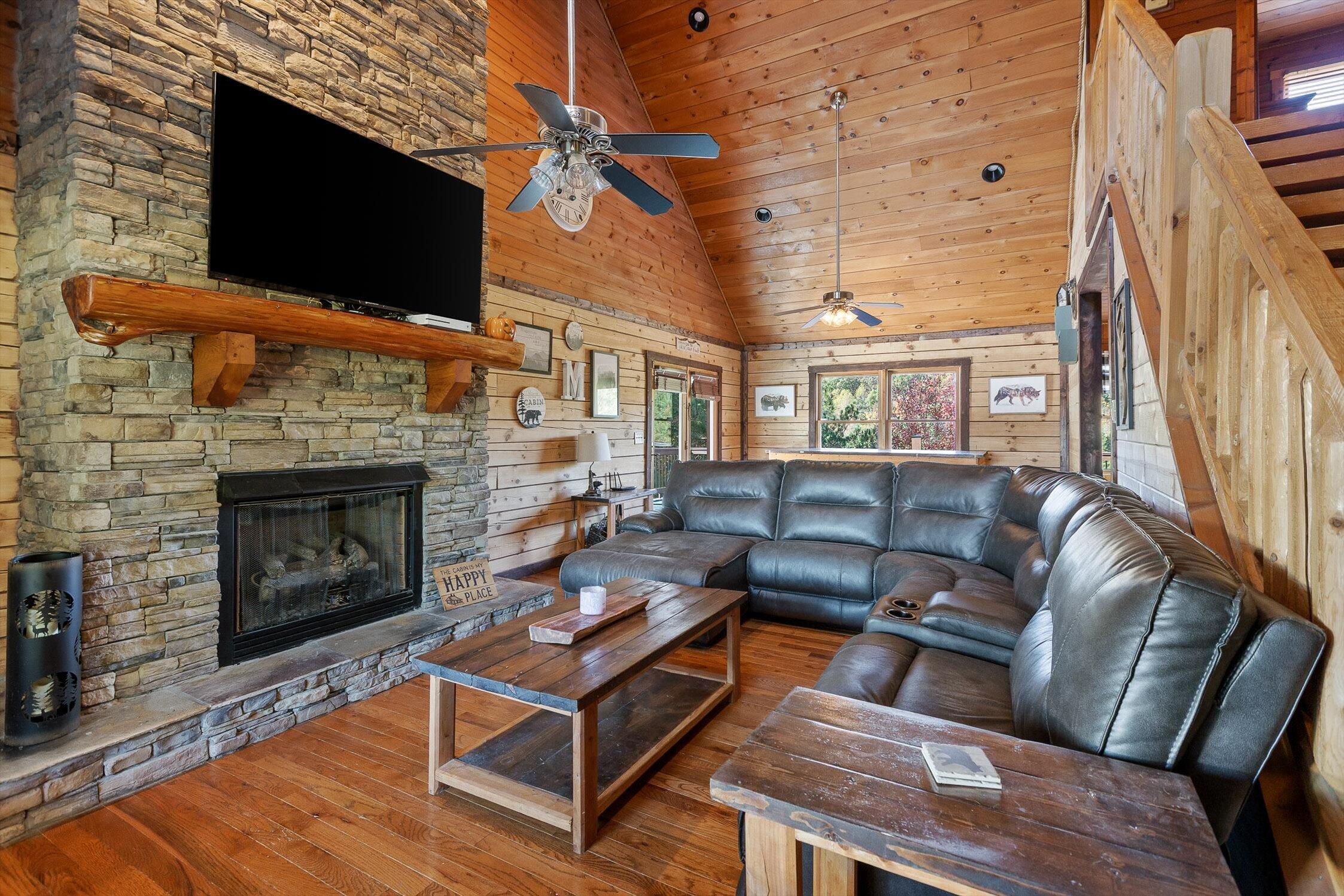 Ocoee, Tennessee 37361, United States, 3 Bedrooms Bedrooms, ,4 BathroomsBathrooms,Residential,Active,237932