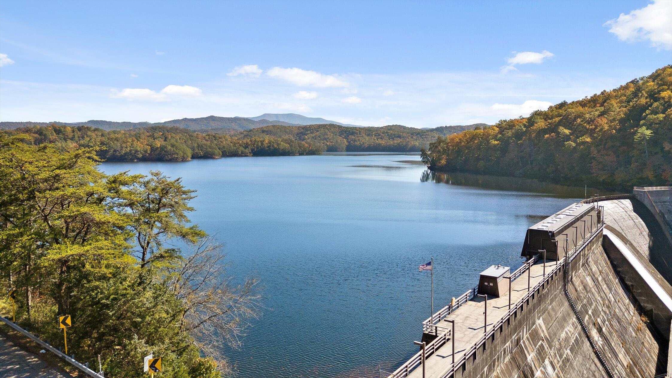 Ocoee, Tennessee 37361, United States, 3 Bedrooms Bedrooms, ,4 BathroomsBathrooms,Residential,Active,237932