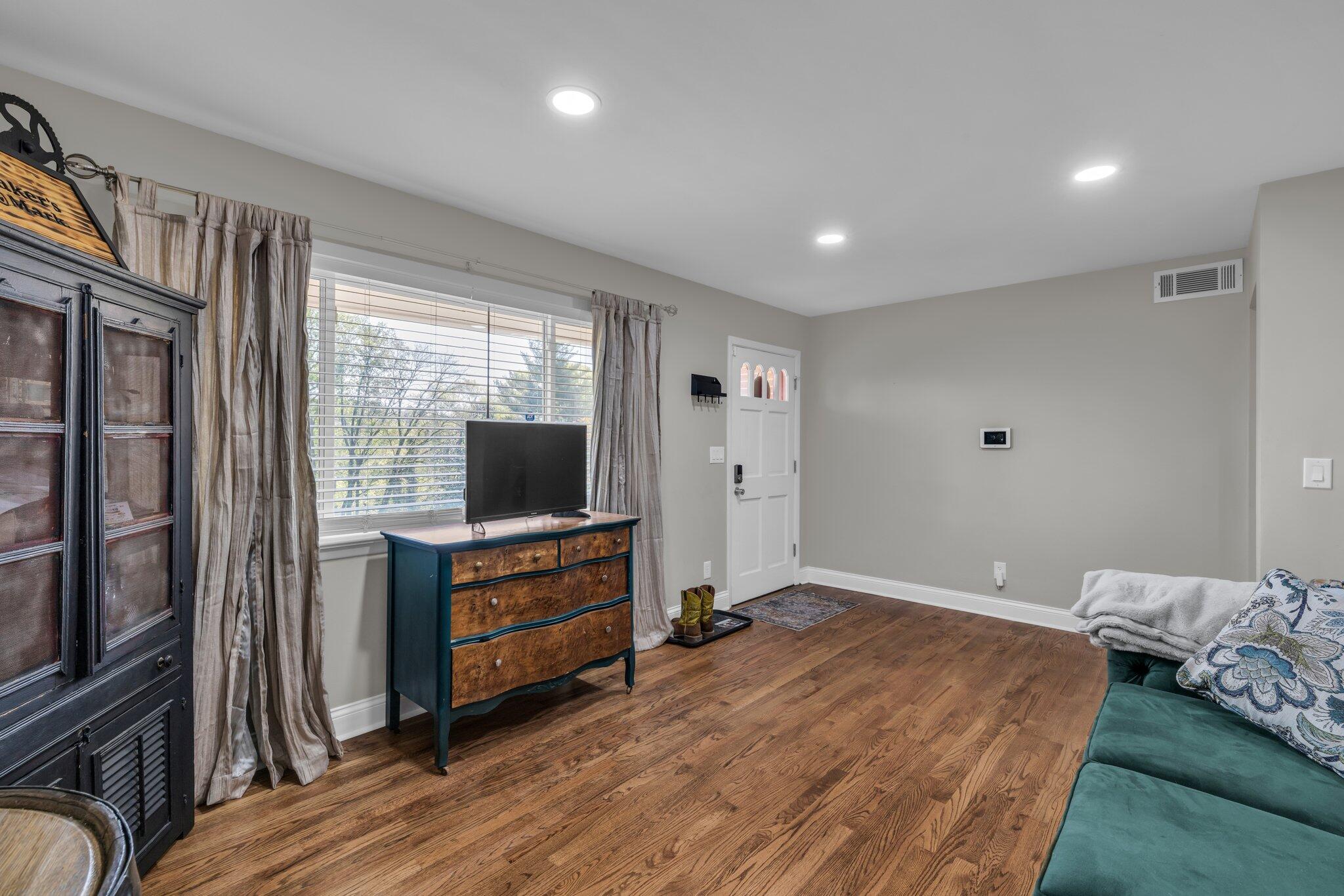 117 Douglas Drive, Chattanooga, Tennessee image 5