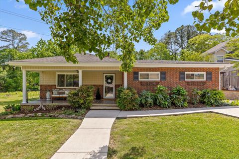 Photo of 8200 Hitchcock Road, Chattanooga, TN 37421 (MLS # 1533288)