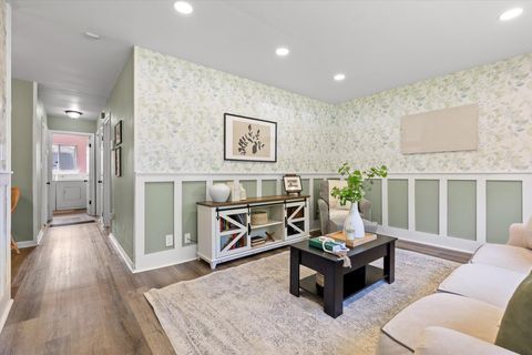 Photo of 1204 E 35th Street, Chattanooga, TN 37407 (MLS # 1532297)