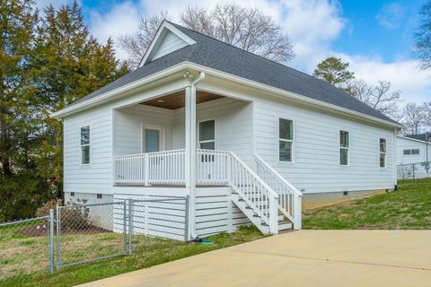 Photo of 9443 Williams Street, Soddy Daisy, TN 37379 (MLS # 1529206)