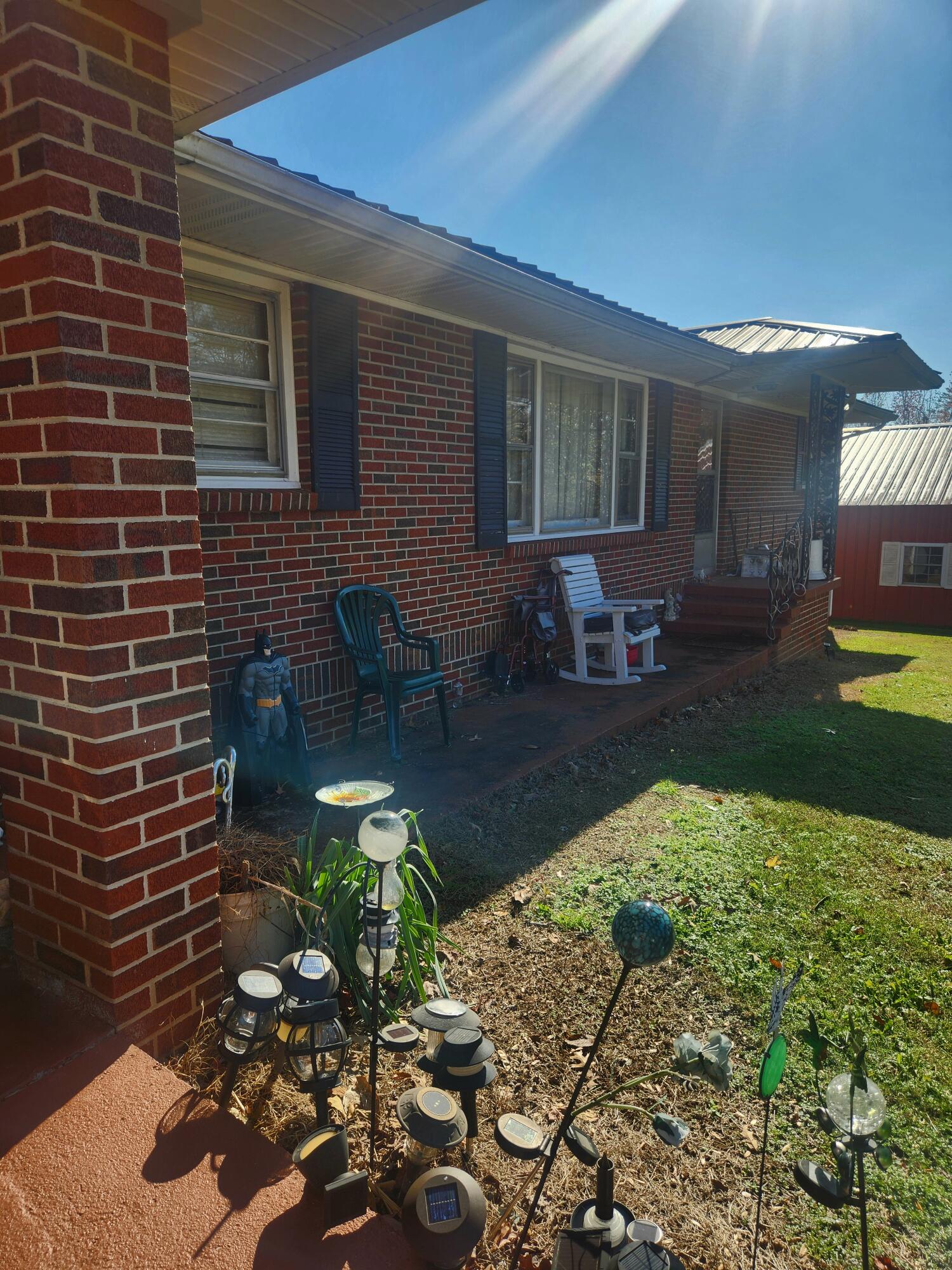 212 S Oak Street, Whitwell, Tennessee image 1