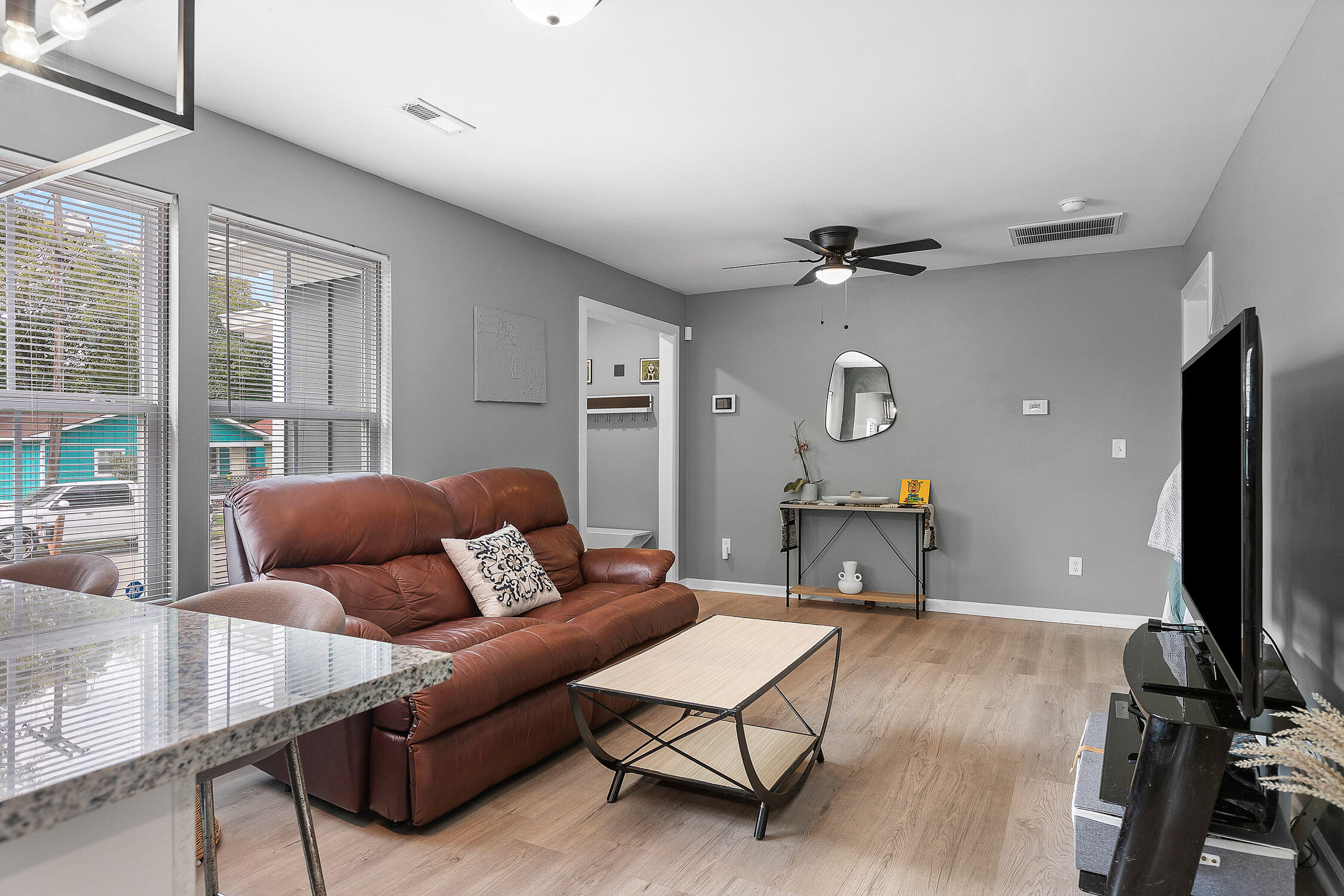 Chattanooga, Tennessee 37407, United States, 3 Bedrooms Bedrooms, ,2 BathroomsBathrooms,Residential,Active,38418