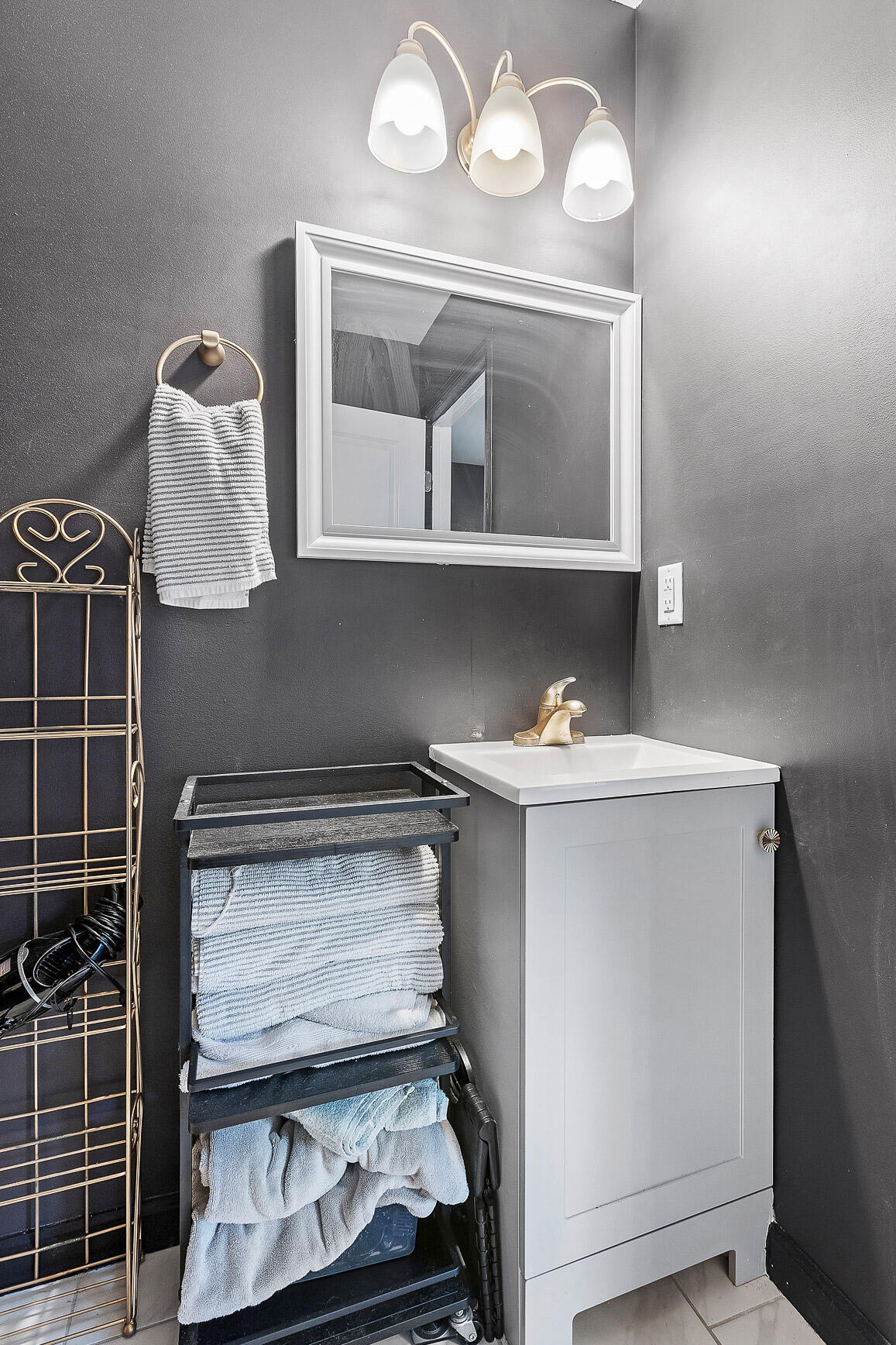 Chattanooga, Tennessee 37407, United States, 3 Bedrooms Bedrooms, ,2 BathroomsBathrooms,Residential,Active,38418