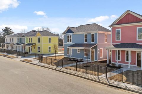 Tiny photo for 3637 Hodley Avenue, Chattanooga, TN 37410 (MLS # 1527836)