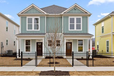Photo of 3637 Hodley Avenue, Chattanooga, TN 37410 (MLS # 1527836)