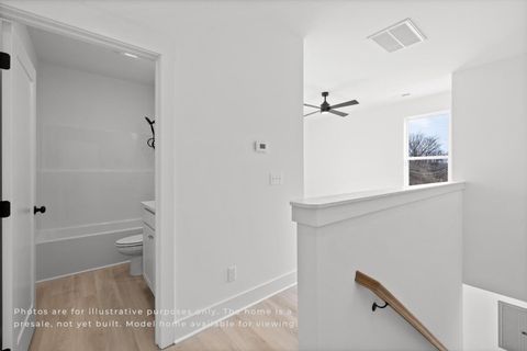 Tiny photo for 3637 Hodley Avenue, Chattanooga, TN 37410 (MLS # 1527836)