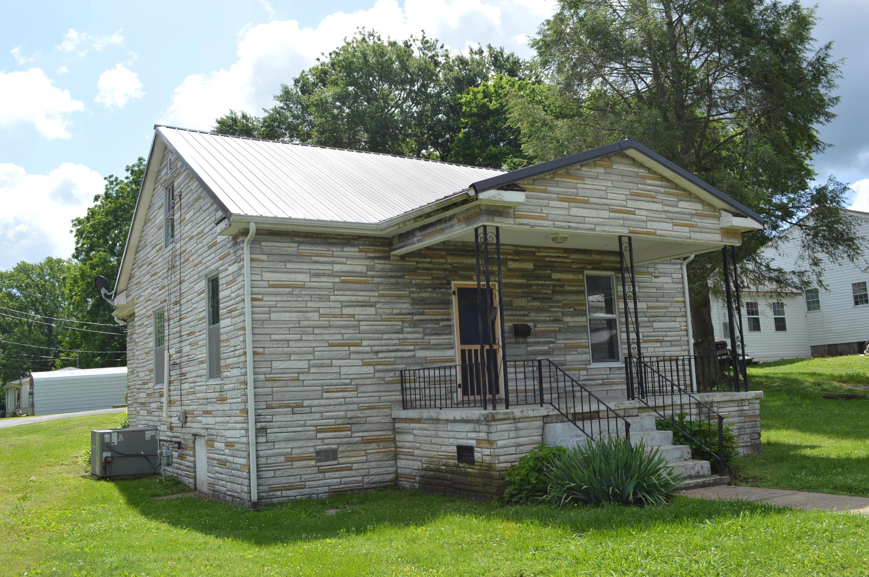 912 N Price Street, Sweetwater, Tennessee image 3