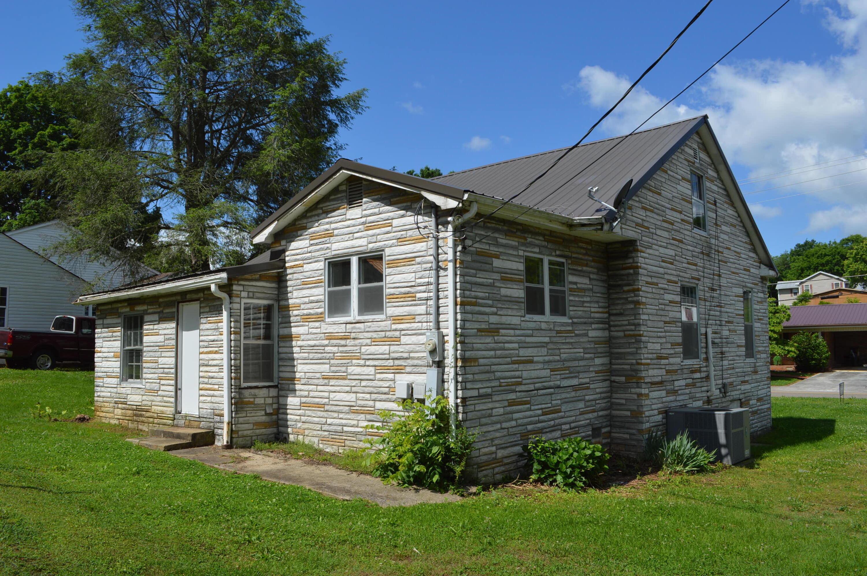 912 N Price Street, Sweetwater, Tennessee image 4