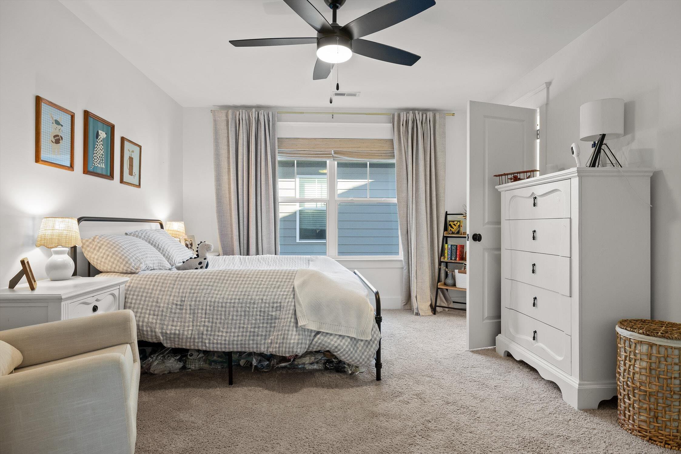 Chattanooga, Tennessee 37405, United States, 3 Bedrooms Bedrooms, ,3 BathroomsBathrooms,Residential,Active,243173