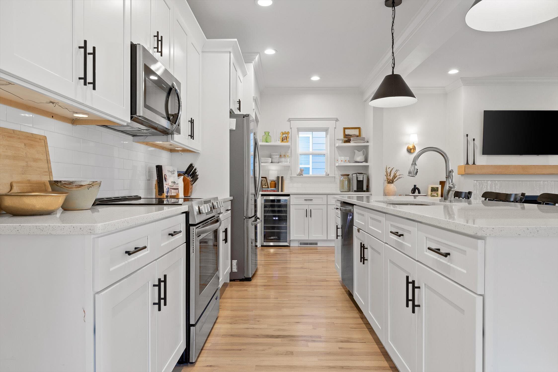 Chattanooga, Tennessee 37405, United States, 3 Bedrooms Bedrooms, ,3 BathroomsBathrooms,Residential,Active,243173