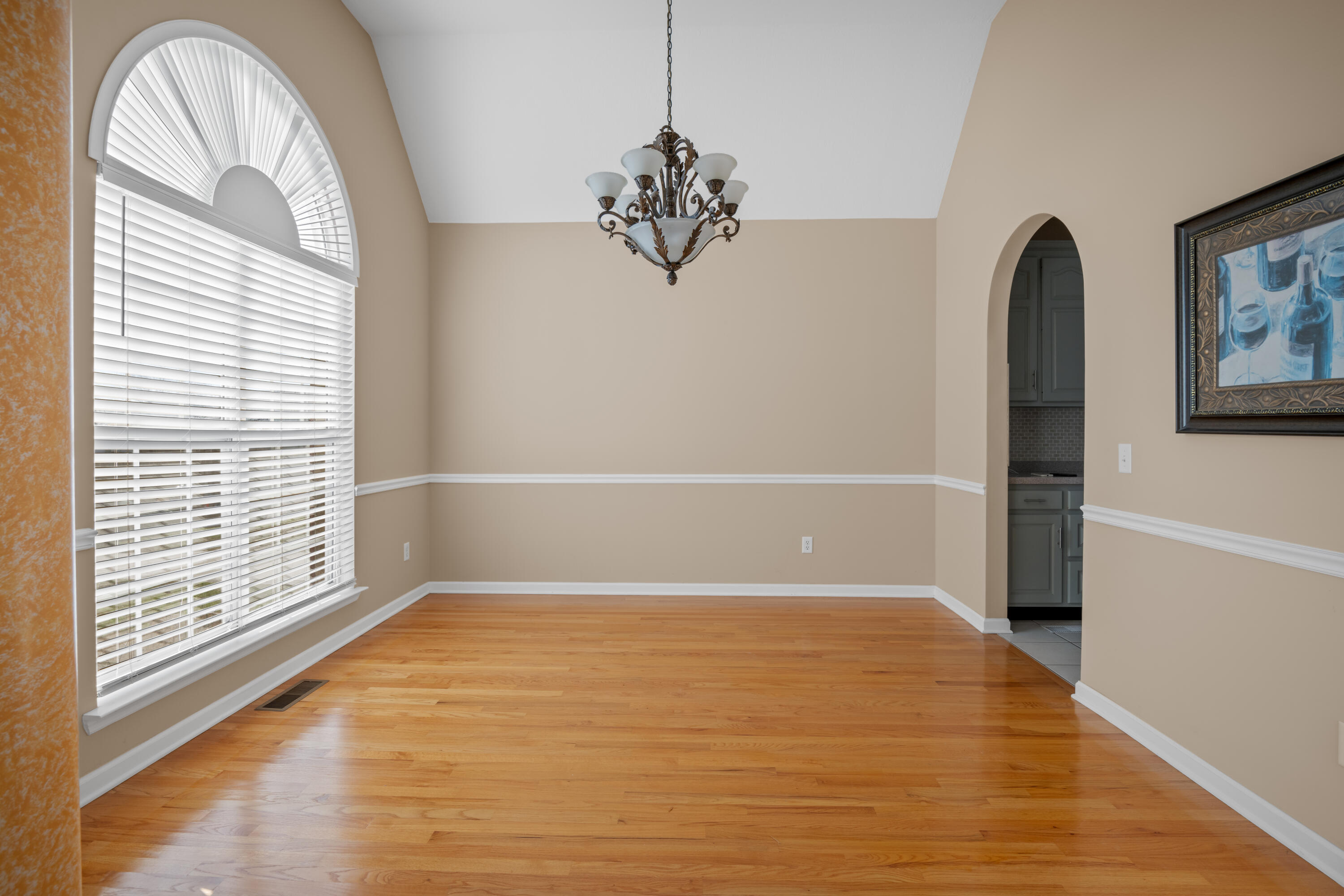 8915 Streamside Drive, Ooltewah, Tennessee image 12