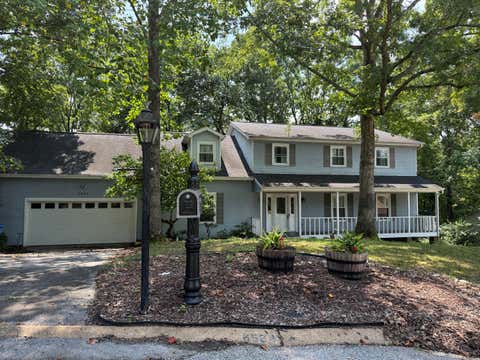 Photo of 6524 Lake Shadows Circle, Hixson, TN 37343 (MLS # 1540697)