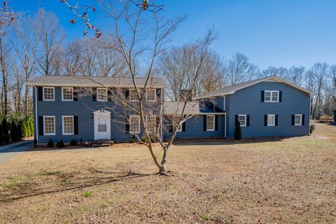 Tiny photo for 451 N Castle Road, Dalton, GA 30720 (MLS # 1528477)