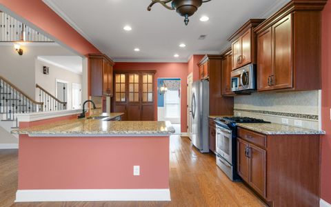 Tiny photo for 881 Lynnstone Drive, Chattanooga, TN 37405 (MLS # 1526401)