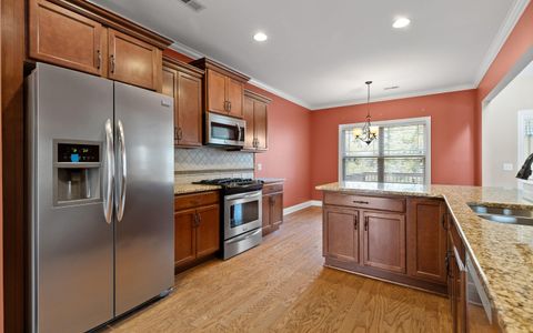 Tiny photo for 881 Lynnstone Drive, Chattanooga, TN 37405 (MLS # 1526401)