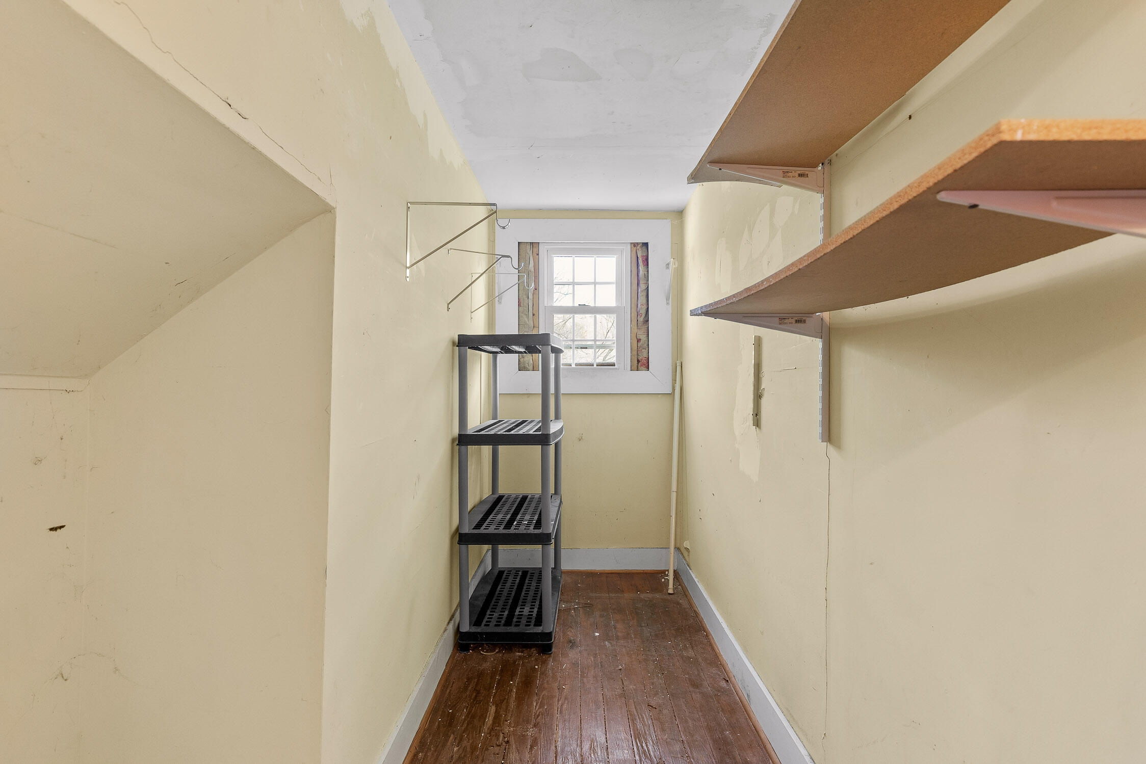 Chattanooga, Tennessee 37409, United States, 3 Bedrooms Bedrooms, ,3 BathroomsBathrooms,Residential,Contingent,18747