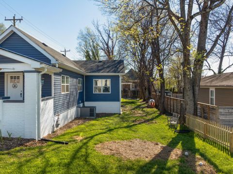 Tiny photo for 1614 E 12th Street, Chattanooga, TN 37404 (MLS # 1530392)