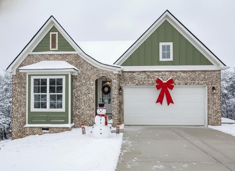 Photo of 6933 Mercedes Ln Lane, Ooltewah, TN 37363 (MLS # 1522735)