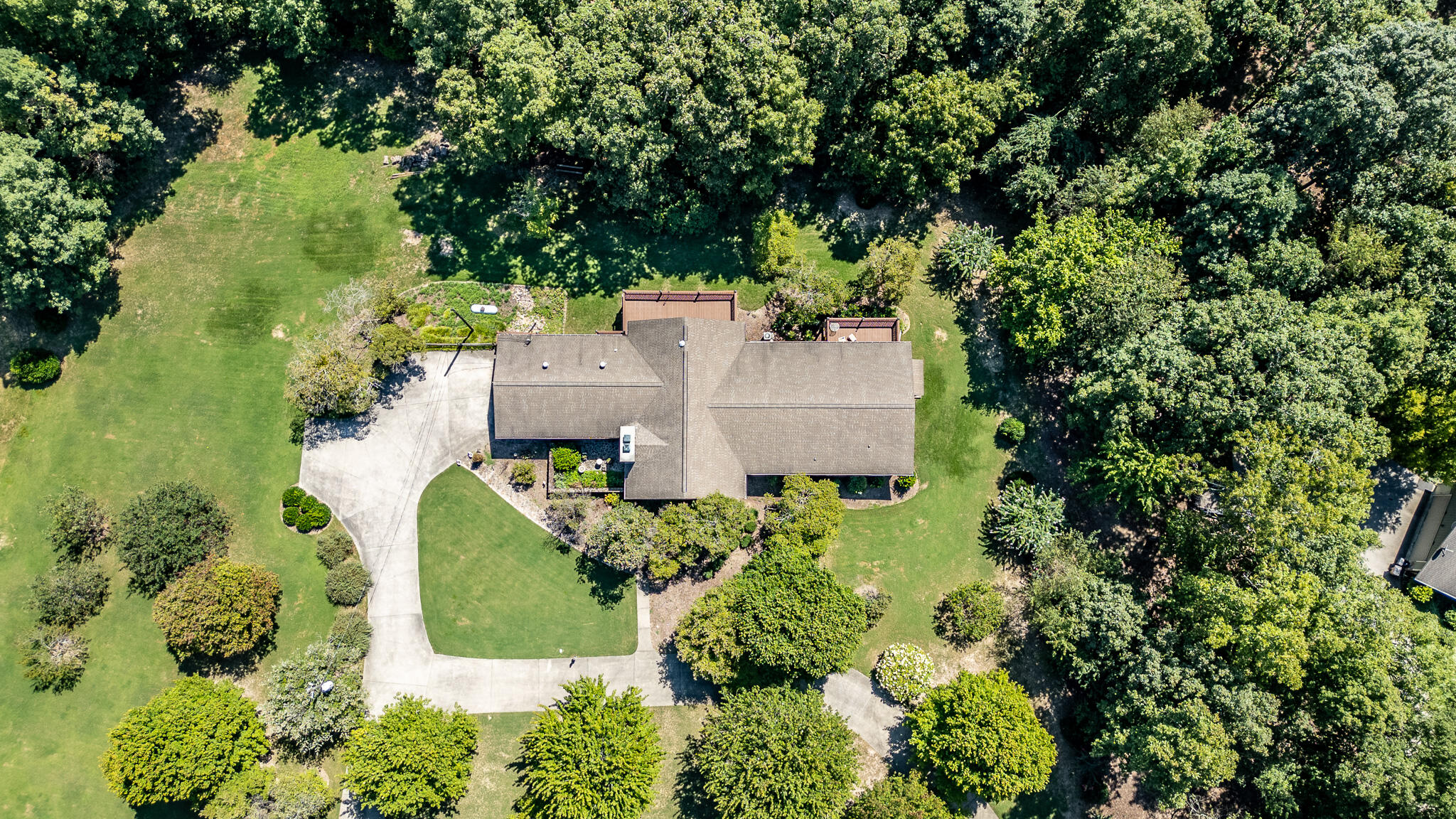 4202 Loftwood Drive, Cohutta, Georgia image 9