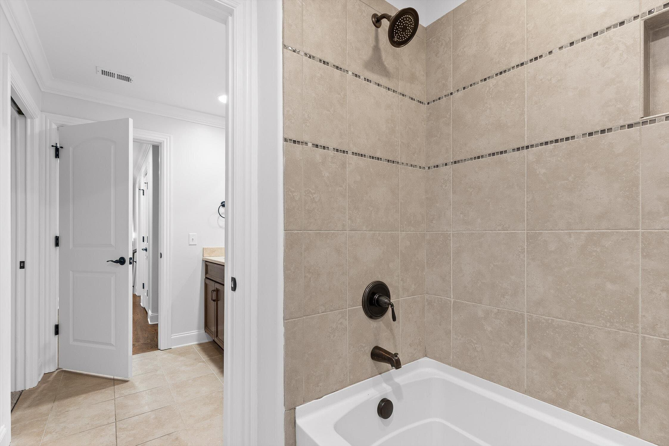 8342 Georgetown Bay Drive, Ooltewah, Tennessee image 38