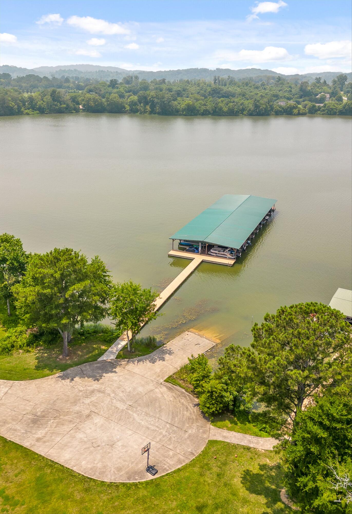 8342 Georgetown Bay Drive, Ooltewah, Tennessee image 44