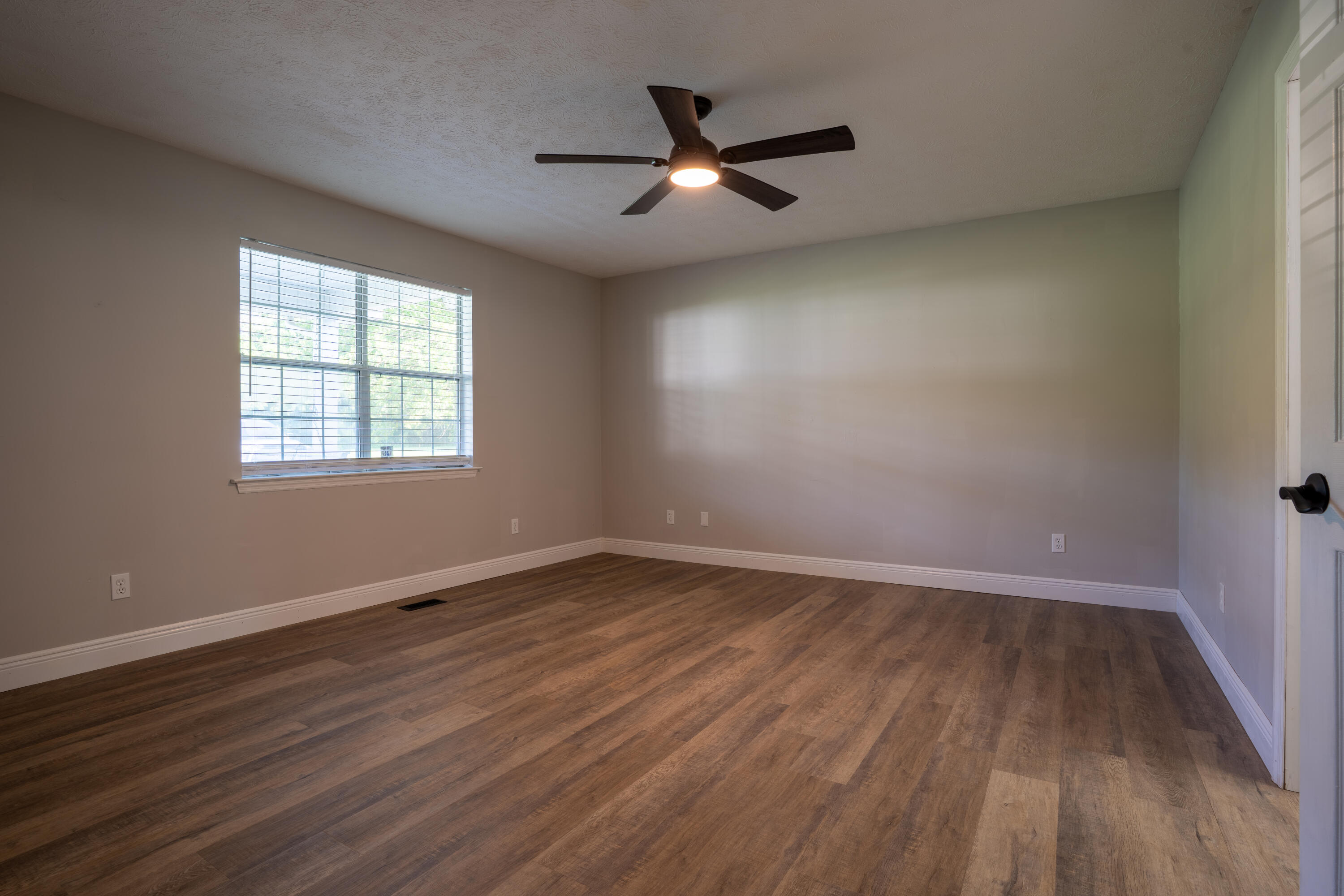 Trenton, Georgia 30752, United States, 3 Bedrooms Bedrooms, ,2 BathroomsBathrooms,Residential,Active,159242