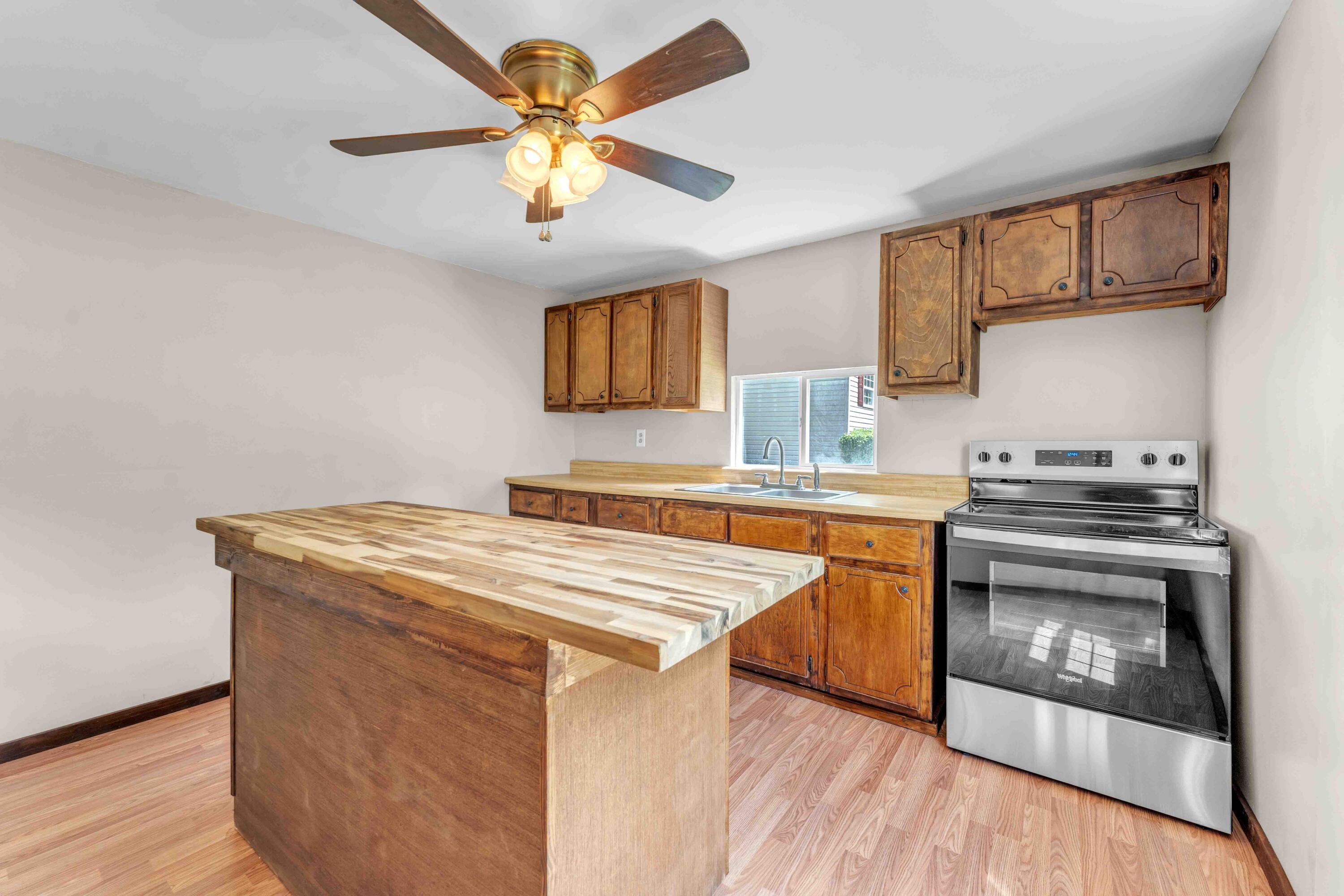 1526 W View Street, Athens, Tennessee image 7