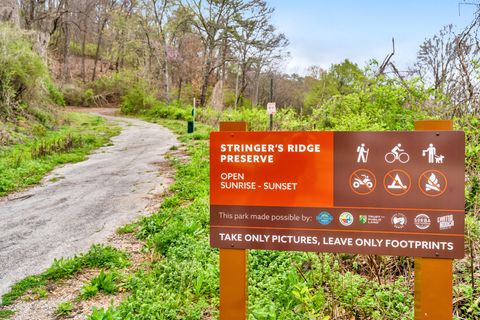 Tiny photo for 724 W Bell Avenue, Chattanooga, TN 37405 (MLS # 1530490)