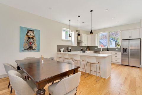 Tiny photo for 724 W Bell Avenue, Chattanooga, TN 37405 (MLS # 1530490)