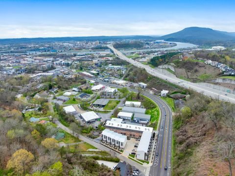 Tiny photo for 724 W Bell Avenue, Chattanooga, TN 37405 (MLS # 1530490)