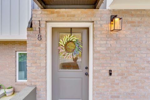 Tiny photo for 724 W Bell Avenue, Chattanooga, TN 37405 (MLS # 1530490)