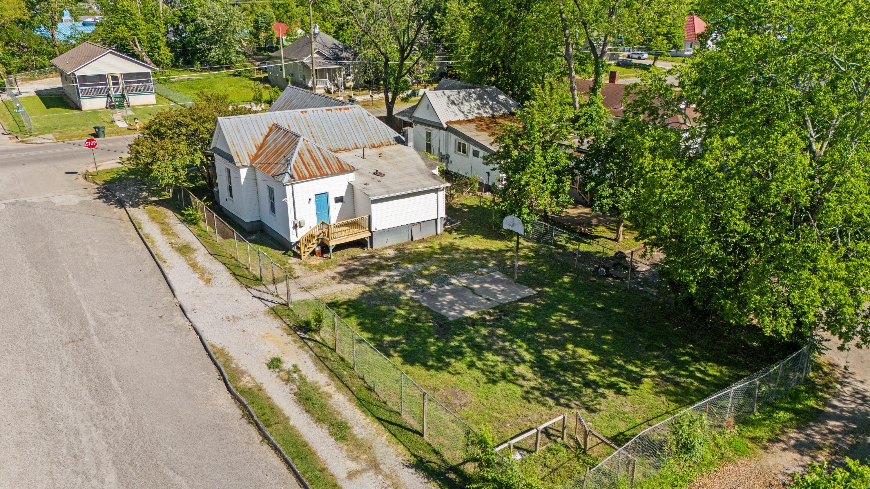 1601 S Willow Street, Chattanooga, Tennessee image 2