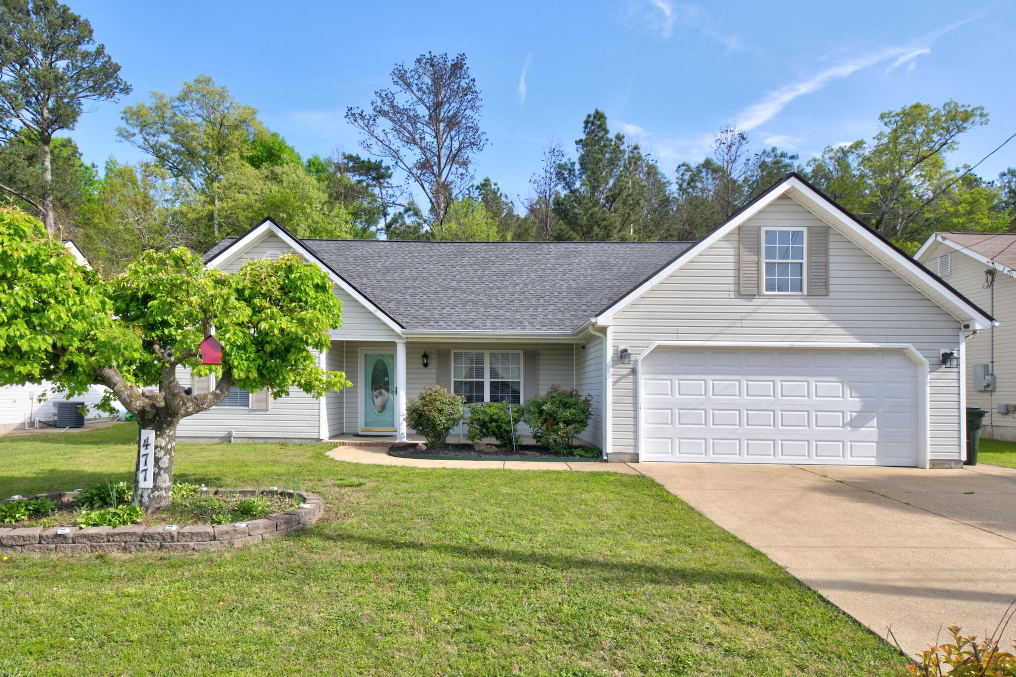 477 Colony Circle, Fort Oglethorpe, Georgia image 1