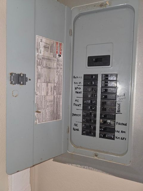 Tiny photo for 1009 W Main Street, LaFayette, GA 30728 (MLS # 1526949)