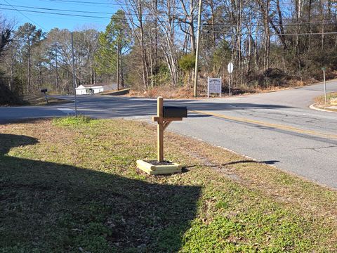 Tiny photo for 1009 W Main Street, LaFayette, GA 30728 (MLS # 1526949)