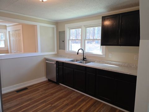 Tiny photo for 1009 W Main Street, LaFayette, GA 30728 (MLS # 1526949)