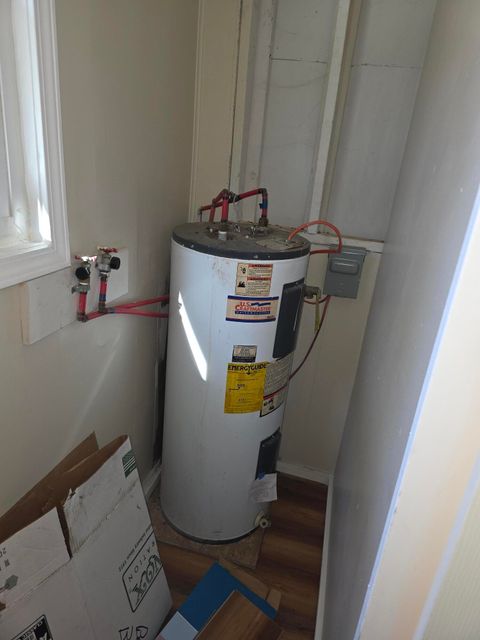 Tiny photo for 1009 W Main Street, LaFayette, GA 30728 (MLS # 1526949)