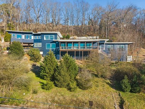 Photo of 2904 Birds Mill Road, Chattanooga, TN 37404 (MLS # 1528564)