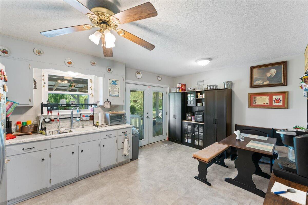 158 Ferndale Drive, Rossville, Georgia image 3