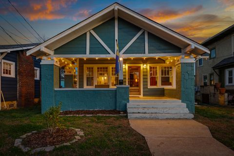 Photo of 904 S Highland Park Avenue, Chattanooga, TN 37404 (MLS # 1526659)