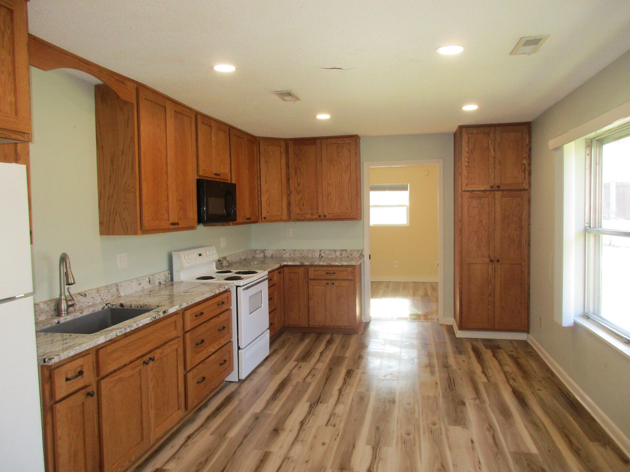 2655 Railroad Street, Dayton, Tennessee image 2