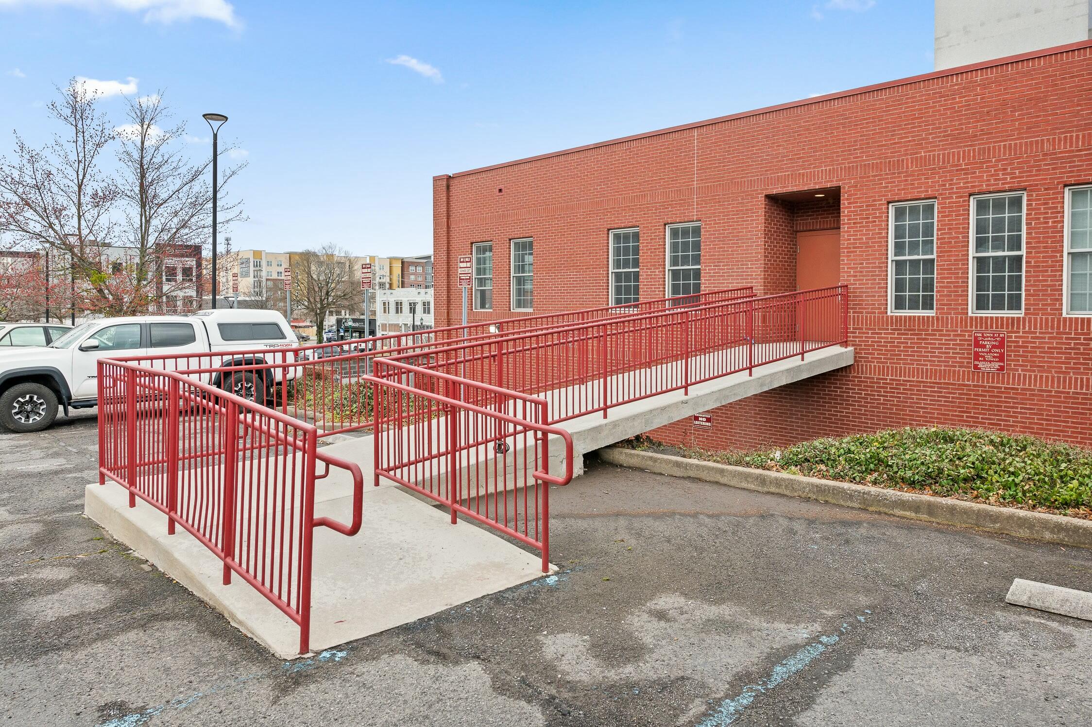 301 E Martin Luther King Boulevard #204, Chattanooga, Tennessee image 30