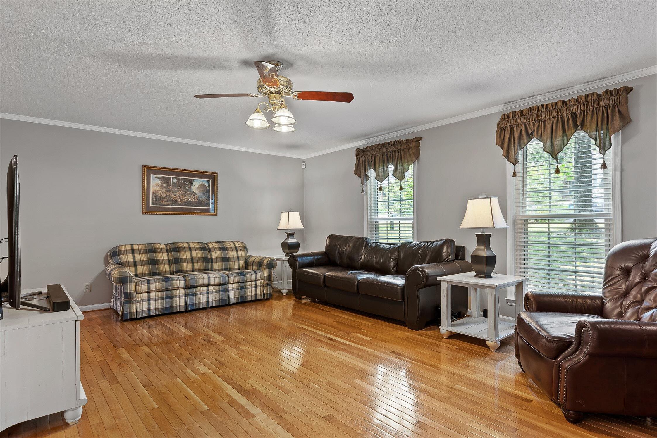 Chattanooga, Tennessee 37421, United States, 4 Bedrooms Bedrooms, ,5 BathroomsBathrooms,Residential,Active,146831