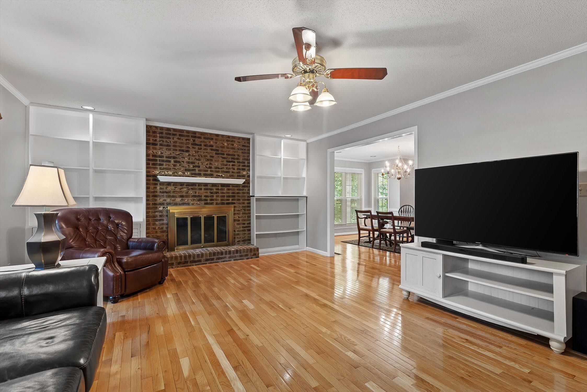 Chattanooga, Tennessee 37421, United States, 4 Bedrooms Bedrooms, ,5 BathroomsBathrooms,Residential,Active,146831