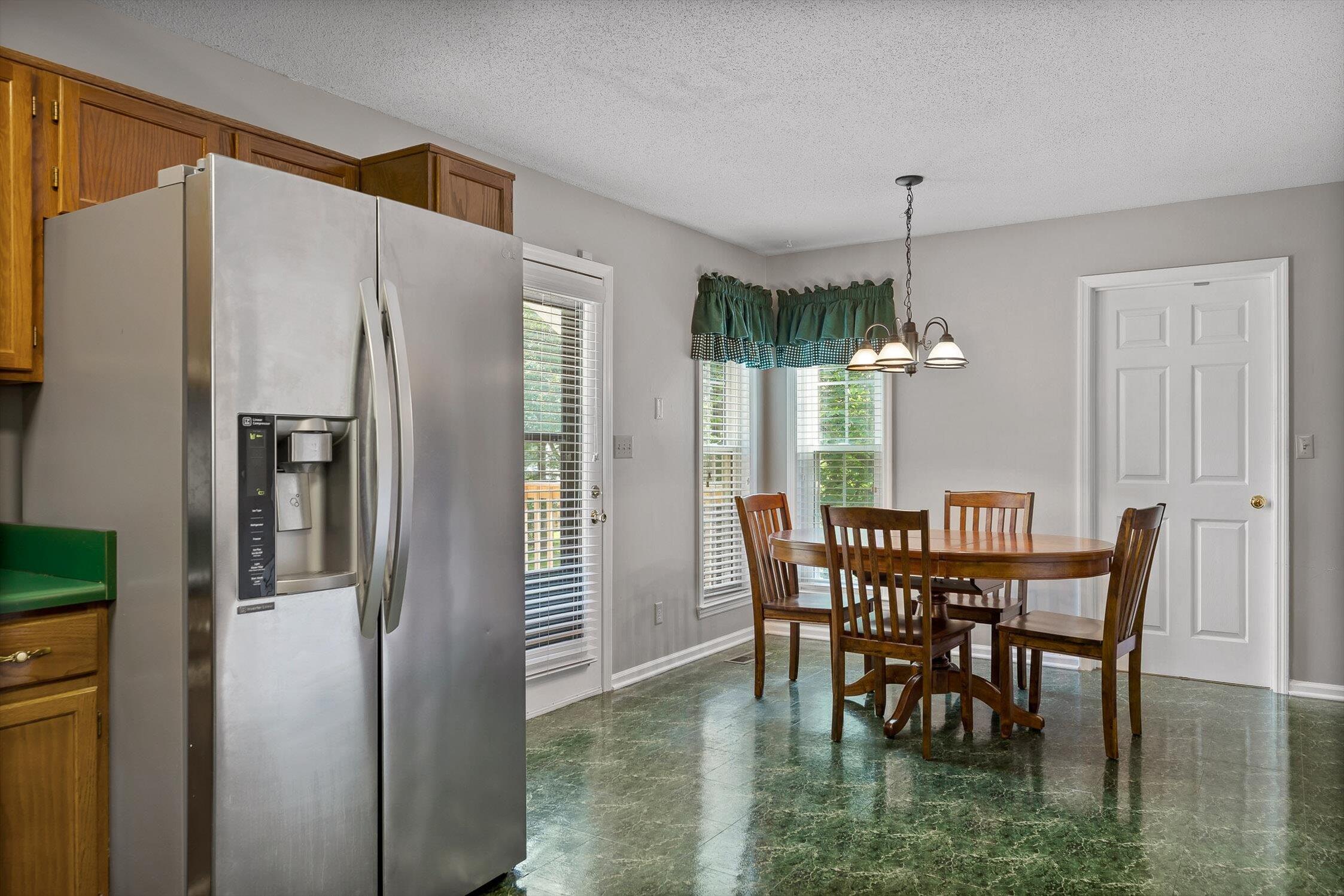 Chattanooga, Tennessee 37421, United States, 4 Bedrooms Bedrooms, ,5 BathroomsBathrooms,Residential,Active,146831